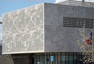 FACADE ET BRISE SOLEIL